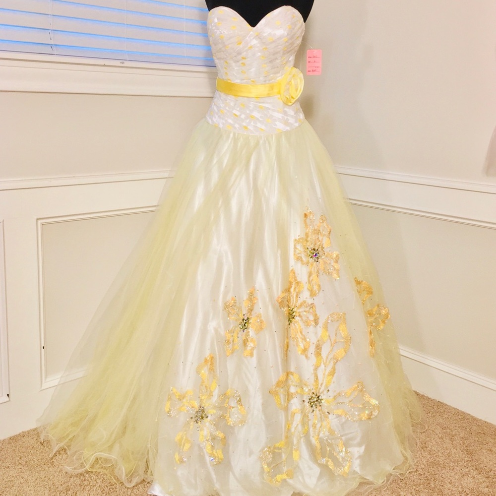 Yellow prom pageant homecoming dress ballgown 6